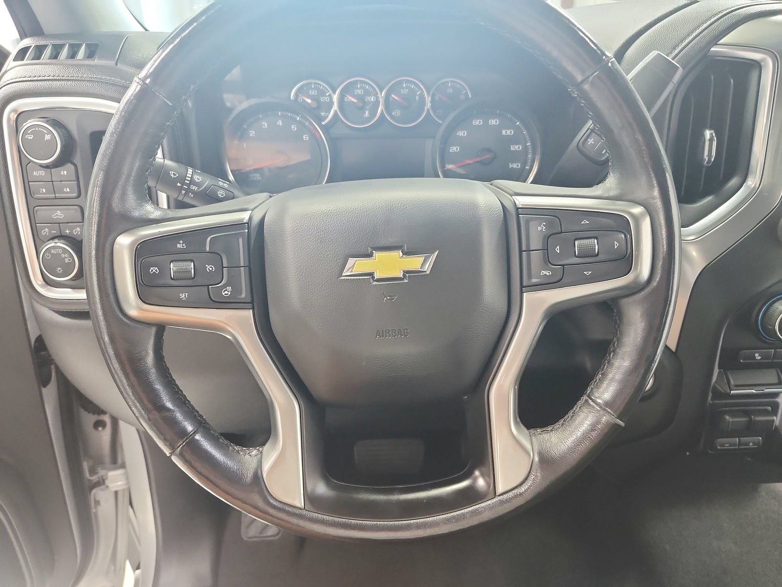 Used 2019 Chevrolet Silverado 1500 LT w/ All-Star Edition AWD/4WD image 22