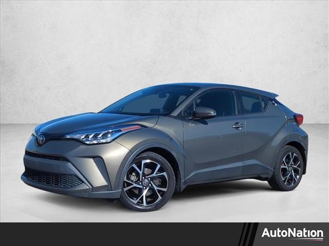 Used 2021 Toyota C-HR XLE image 1
