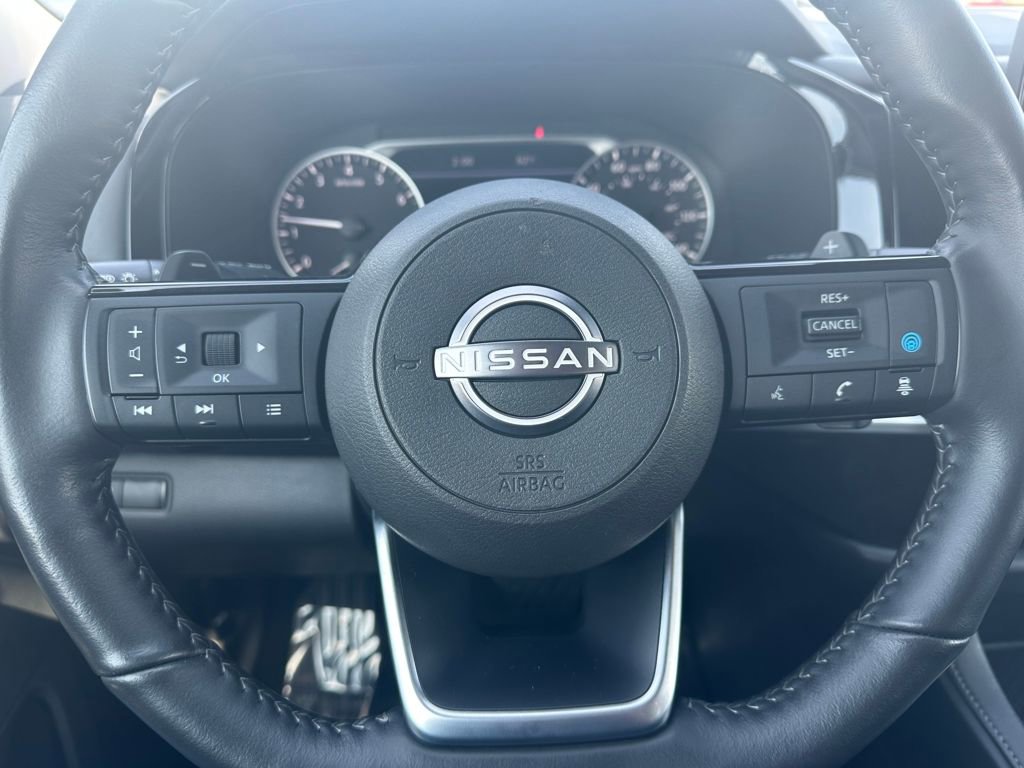Used 2025 Nissan Pathfinder SL AWD/4WD image 27