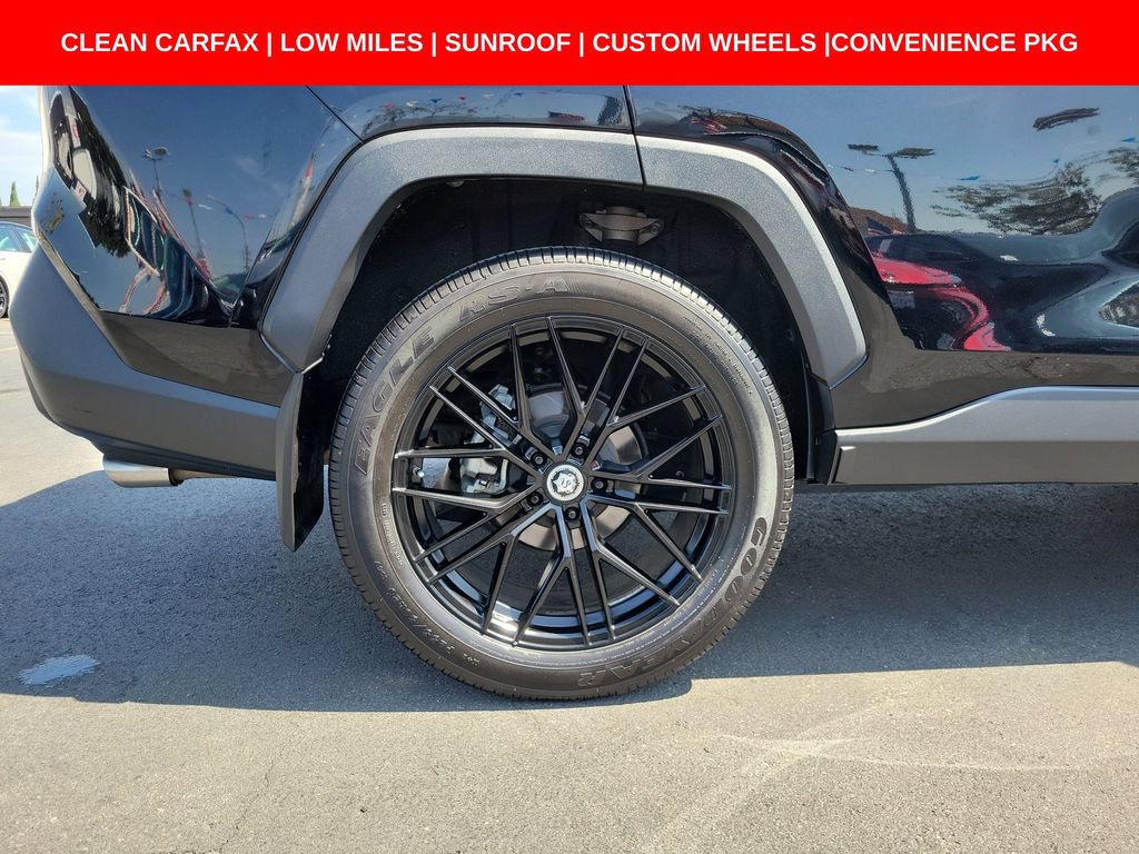 Used 2019 Toyota RAV4 XLE w/ Convenience Package FWD image 8
