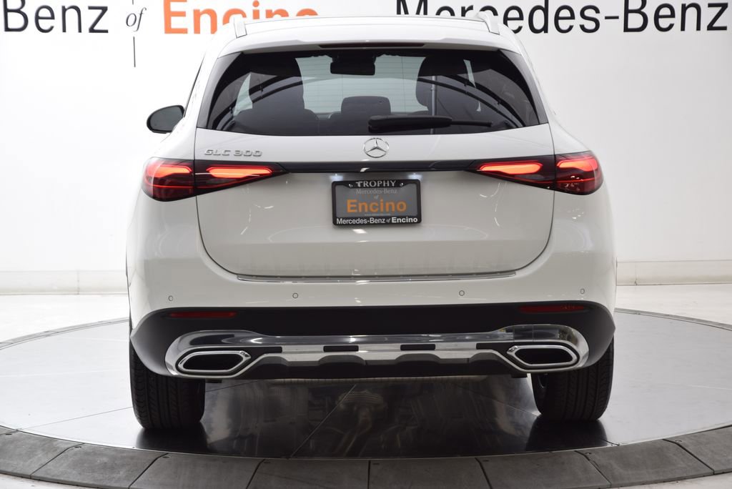 Certified 2026 Mercedes-Benz GLC 300 image 5