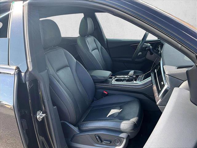 Used 2021 Audi Q8 Premium Plus w/ Premium Plus Package image 9