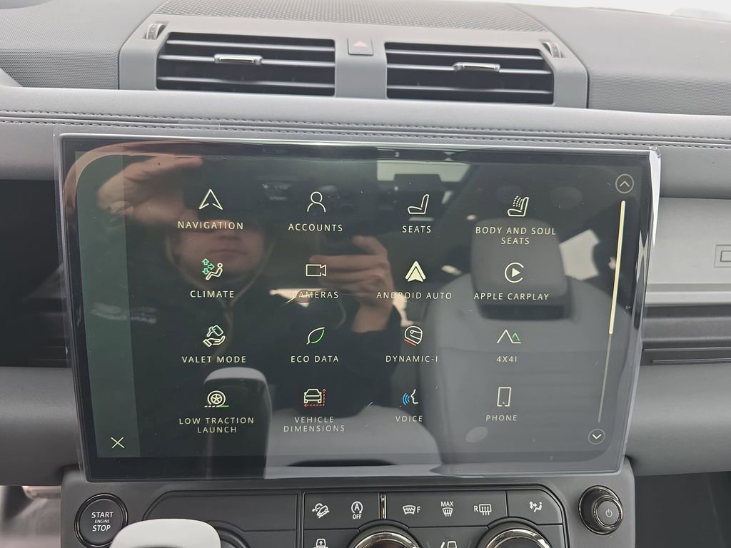 New 2026 Land Rover Defender 110 OCTA image 21