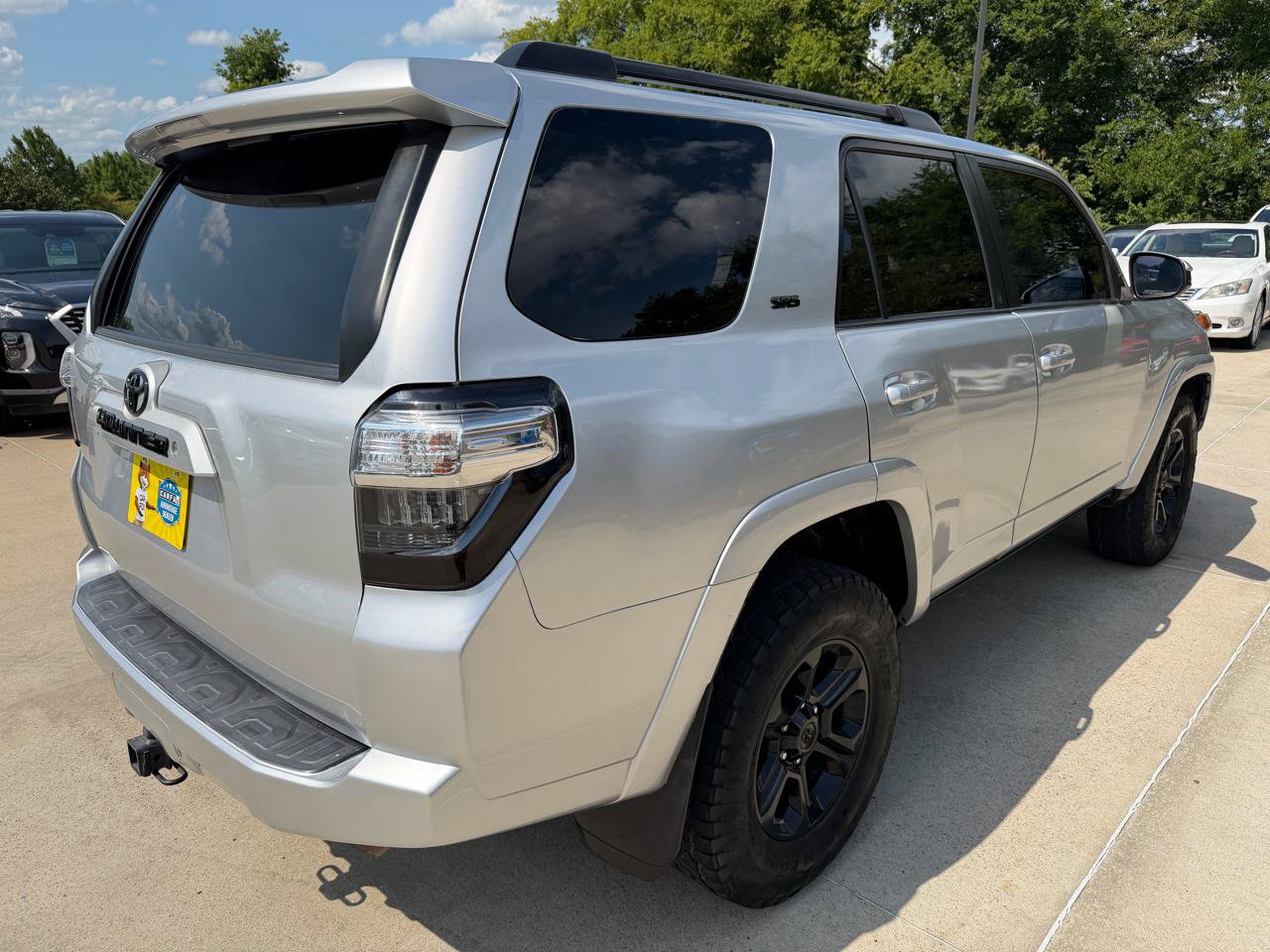 Used 2019 Toyota 4Runner SR5 RWD image 5
