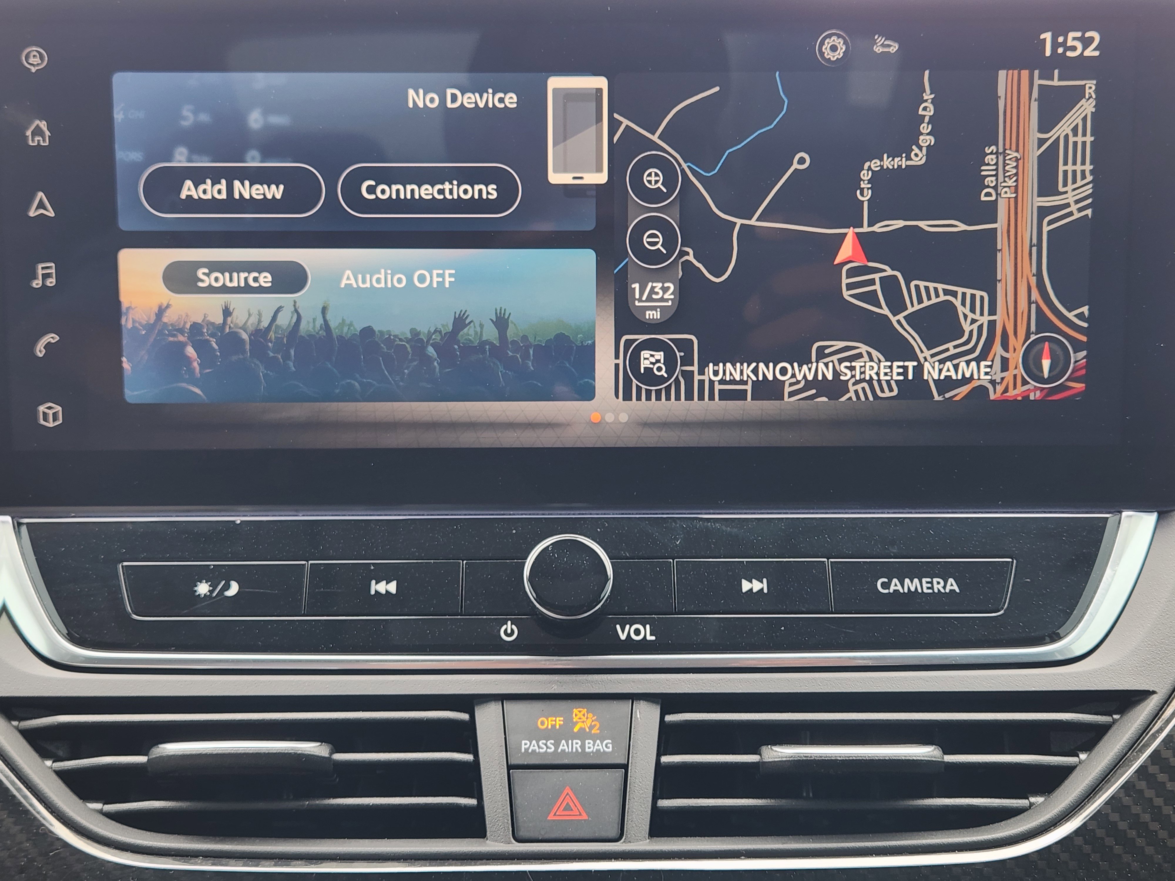 Used 2023 Nissan Altima 2.5 SR w/ SR Premium Package image 17