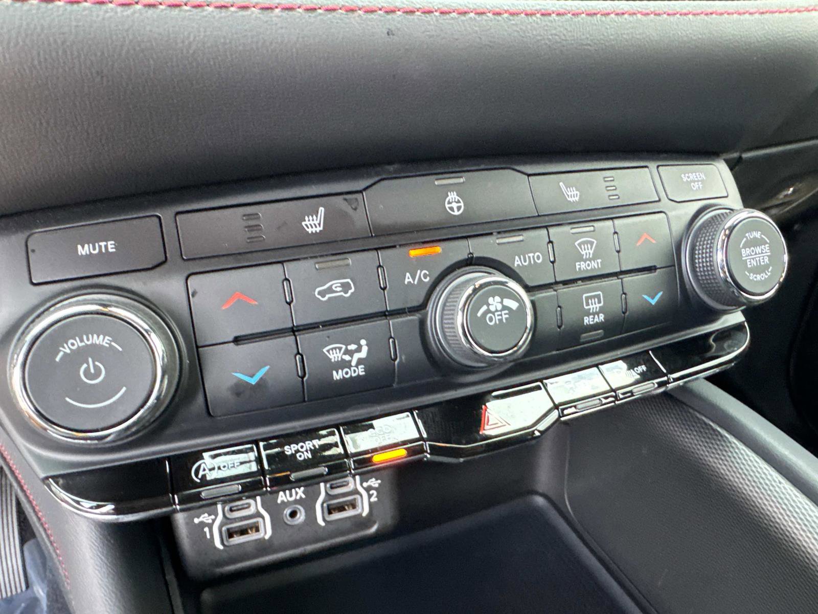 Certified 2024 Dodge Durango GT w/ Trailer Tow Group IV image 27