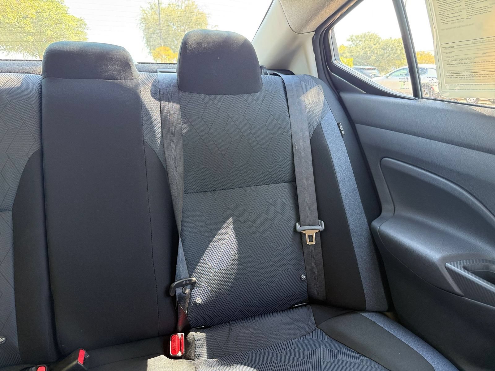 Used 2025 Nissan Versa SV FWD image 32