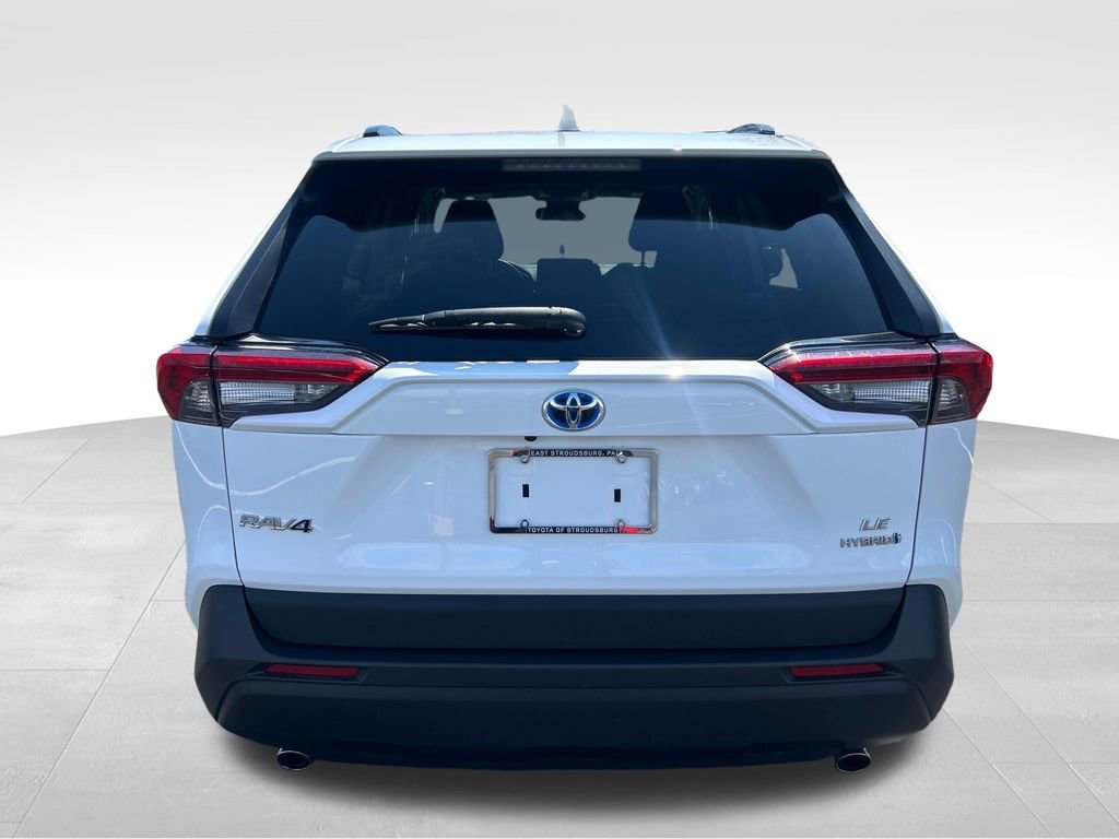 Certified 2021 Toyota RAV4 LE AWD/4WD image 5