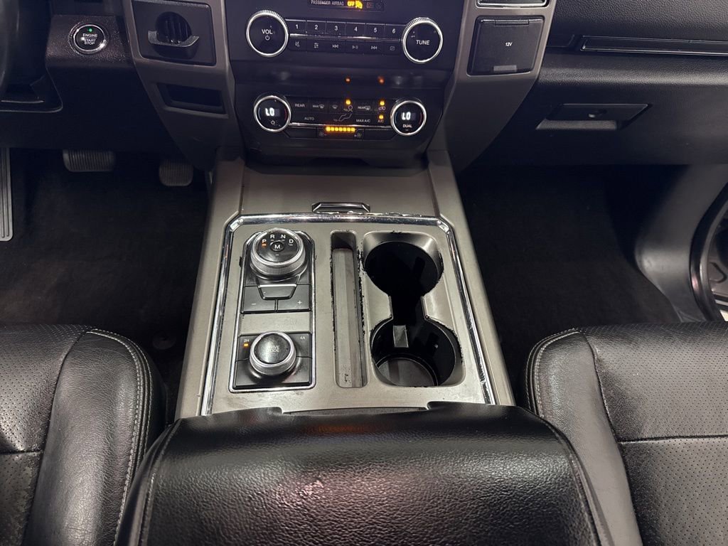 Used 2019 Ford Expedition XLT image 17