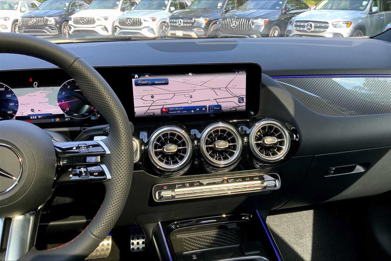 Used 2026 Mercedes-Benz GLA 250 4MATIC image 6