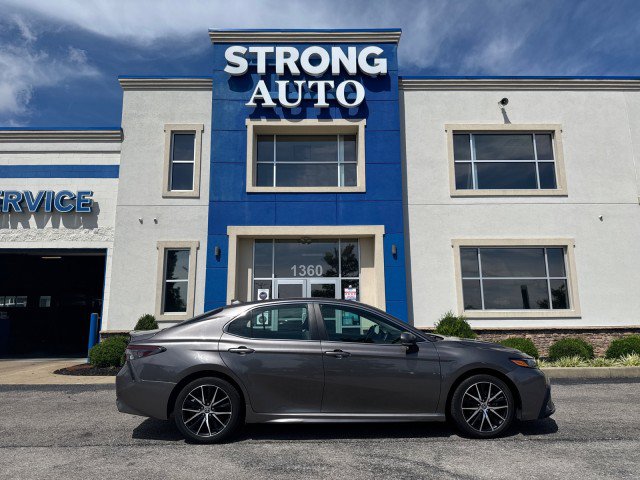 Used 2024 Toyota Camry SE FWD image 16