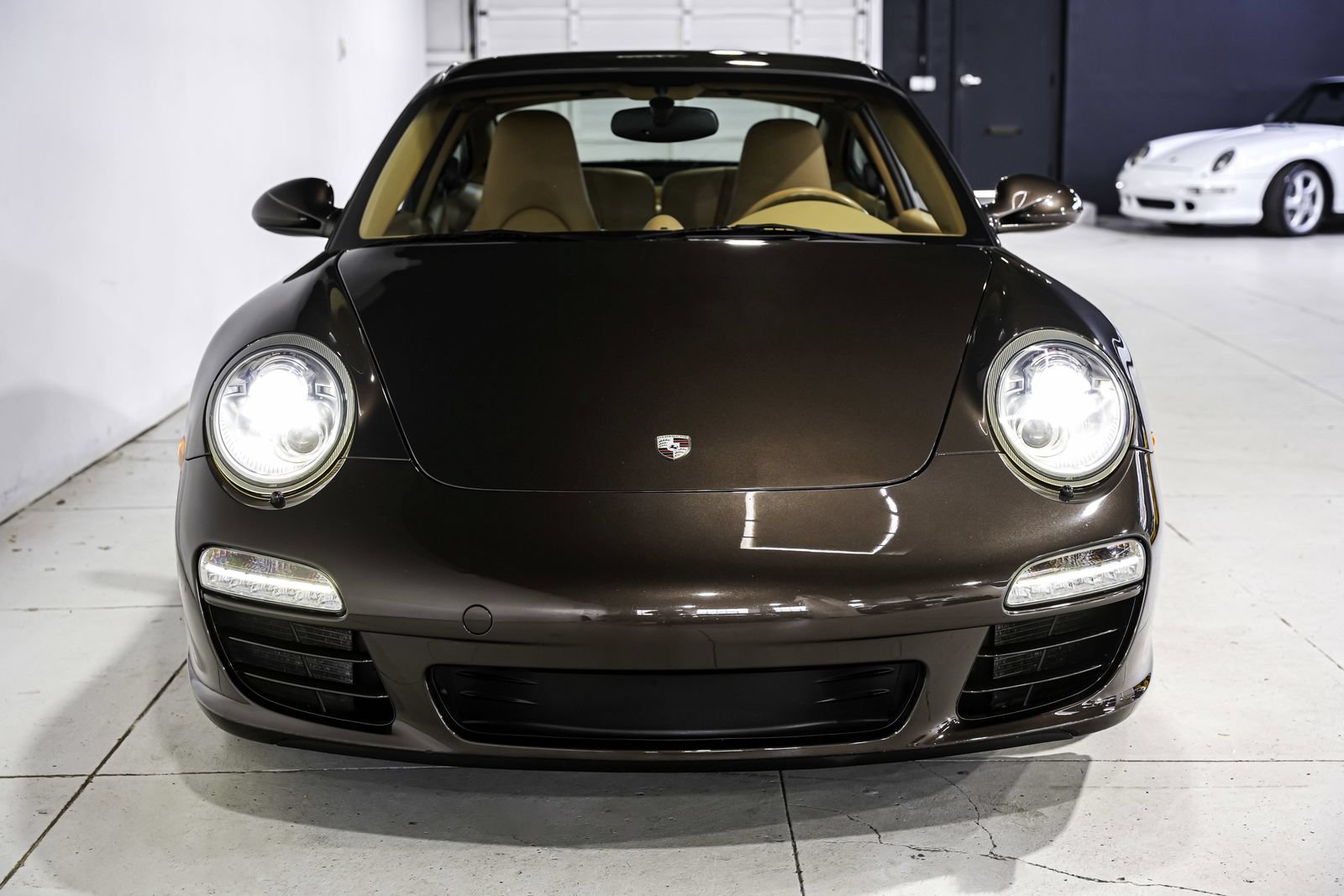 Used 2010 Porsche 911 Carrera S RWD image 5