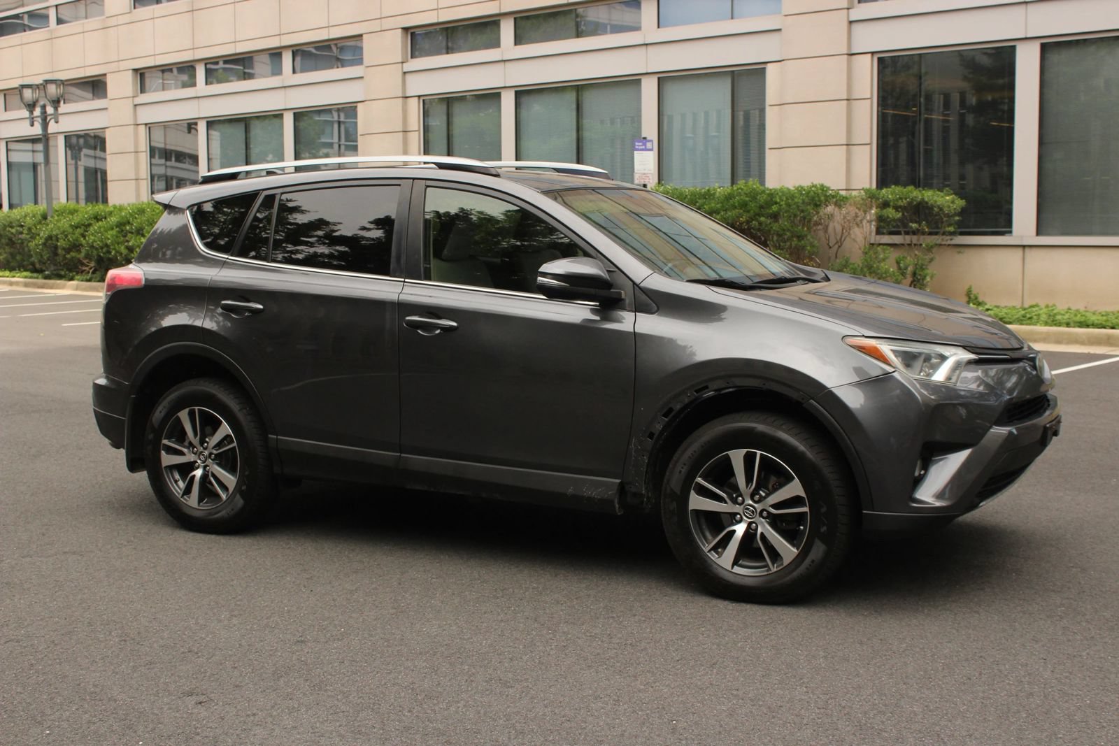 Used 2017 Toyota RAV4 XLE w/ All Weather Liner Package AWD/4WD image 2