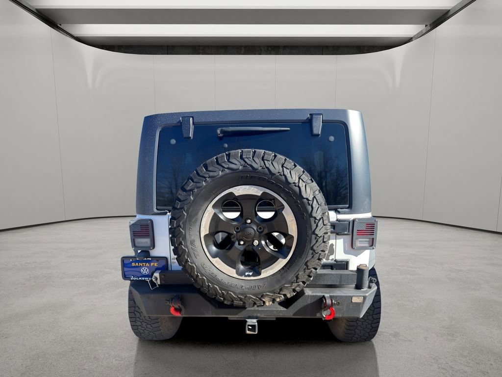 Used 2017 Jeep Wrangler Unlimited Rubicon w/ Connectivity Group AWD/4WD image 5