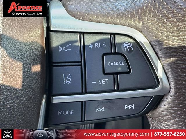 Used 2022 Toyota Sienna Platinum image 27