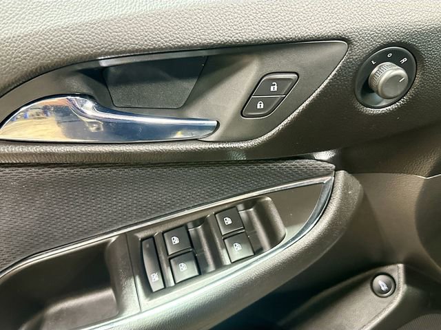 Used 2018 Chevrolet Cruze LS image 17