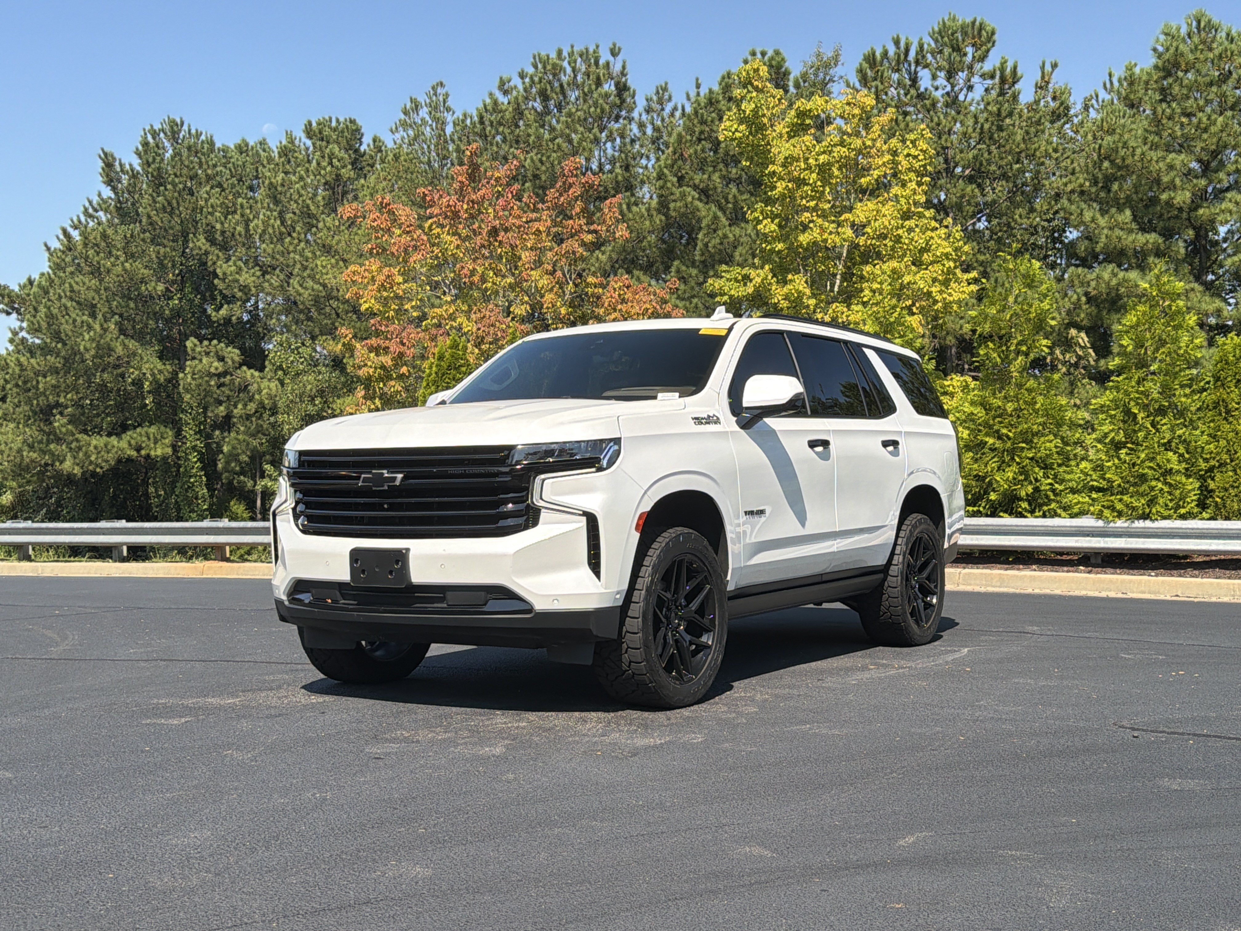Used 2023 Chevrolet Tahoe High Country w/ Advanced Technology Package AWD/4WD image 12