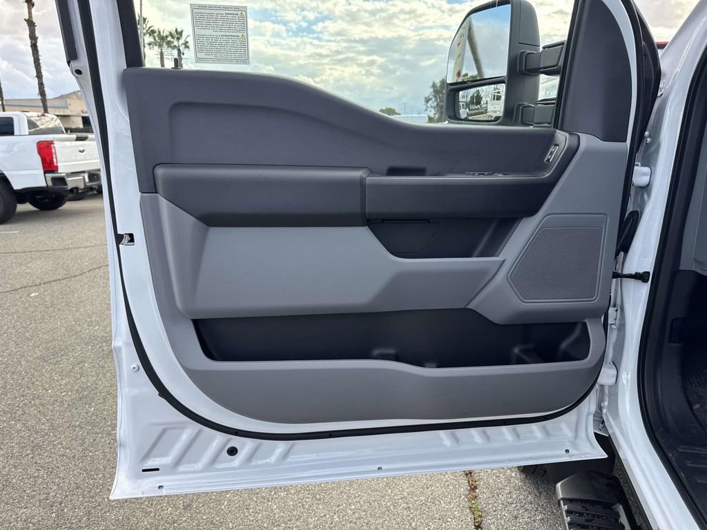 New 2026 Ford F550 2WD Regular Cab Super Duty image 11