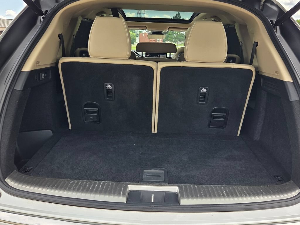 Used 2022 Acura MDX w/ Advance Package AWD/4WD image 12