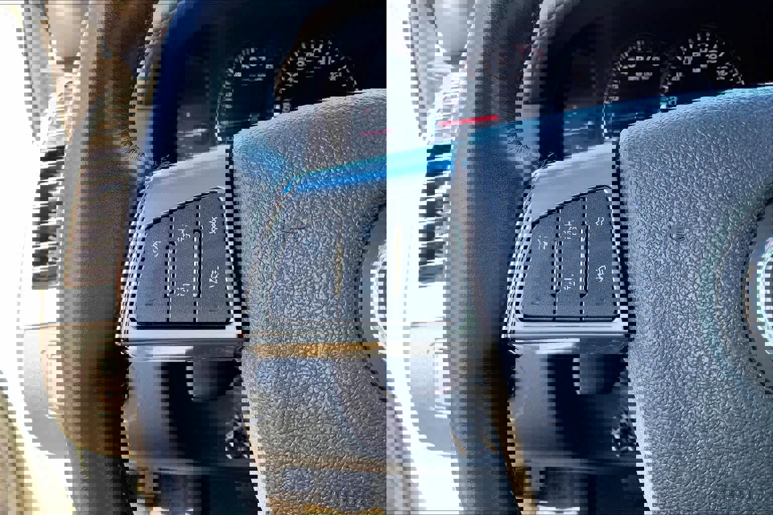 Used 2008 Cadillac SRX AWD w/ Theater Package image 21