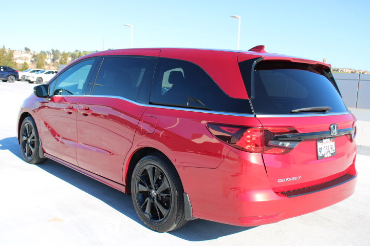 Used 2024 Honda Odyssey Sport image 5