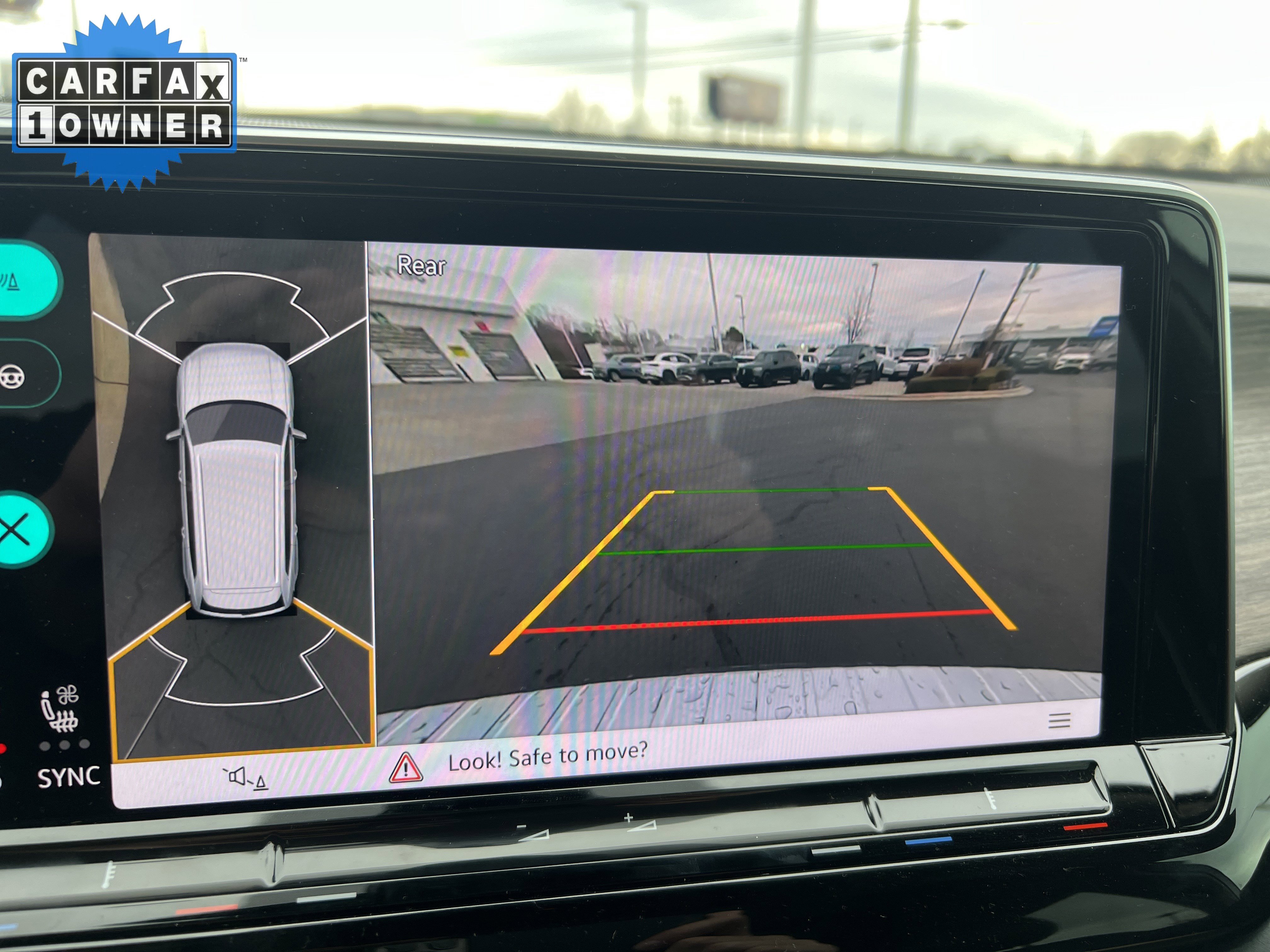 Used 2024 Volkswagen Atlas SEL Premium R-Line image 25