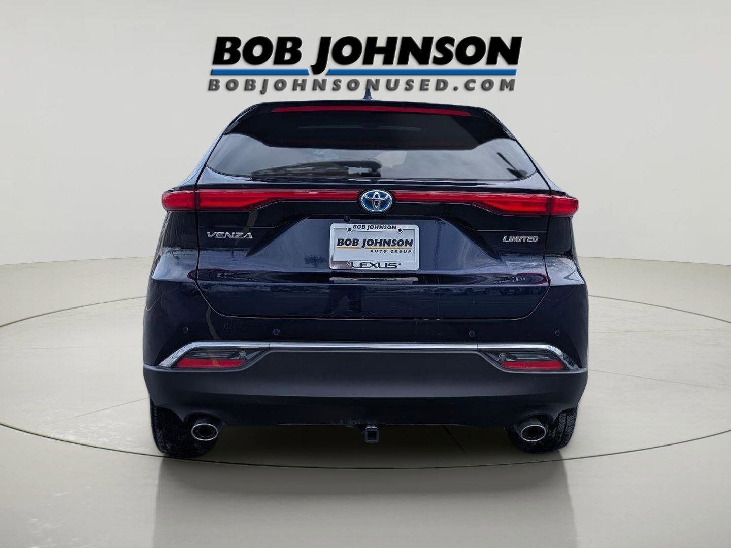 Used 2023 Toyota Venza Limited image 3