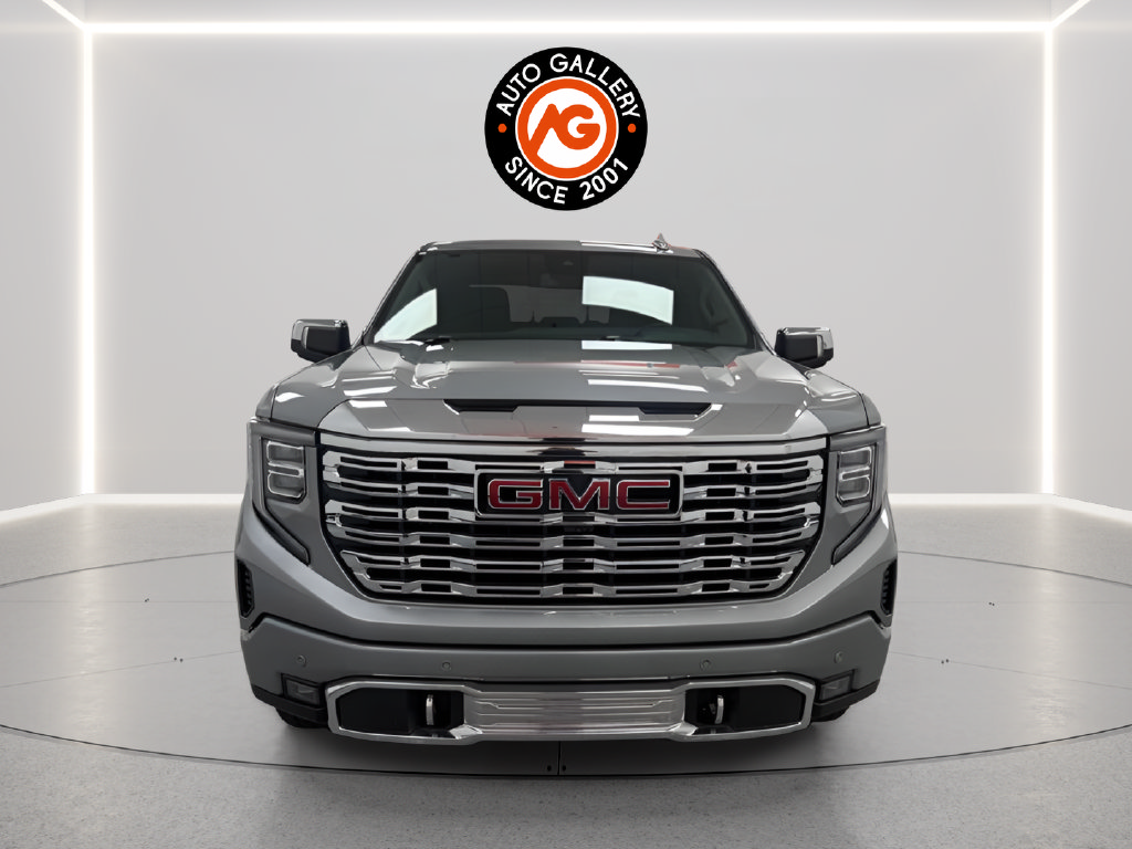 Used 2025 GMC Sierra 1500 Denali AWD/4WD image 2