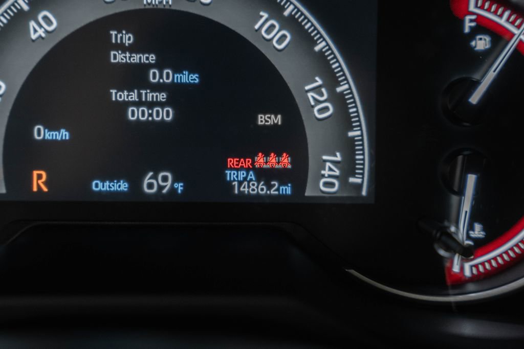 Used 2023 Toyota RAV4 XLE FWD image 41
