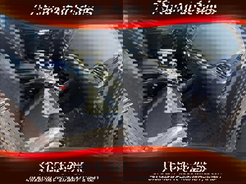 Used 2018 Dodge Journey Crossroad w/ Driver Convenience Group image 11