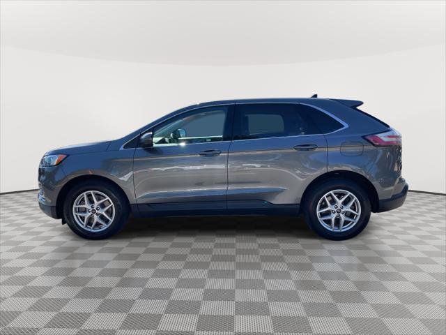 Used 2022 Ford Edge SEL w/ Convenience Package image 4