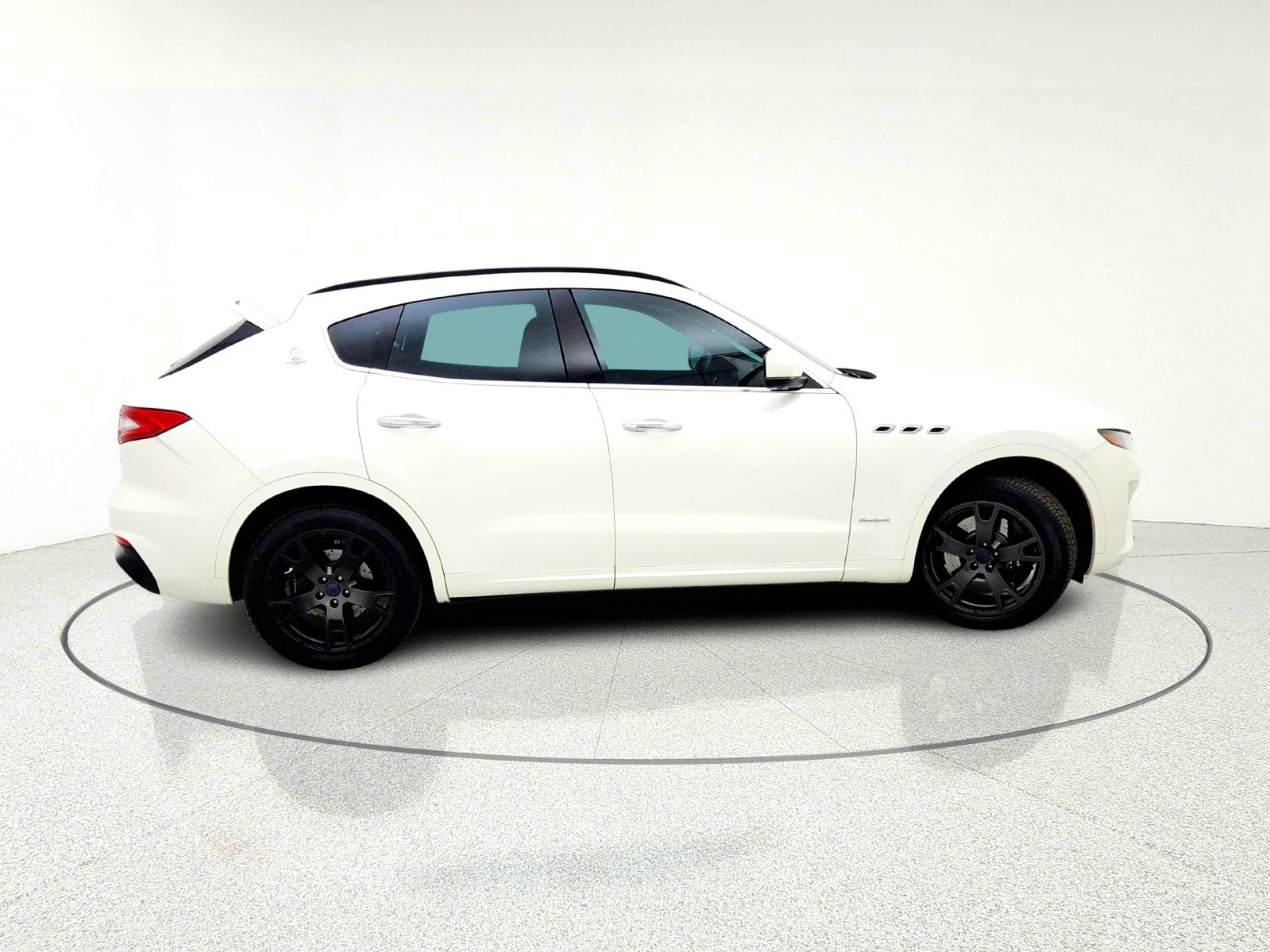 Used 2019 Maserati Levante S GranSport image 9