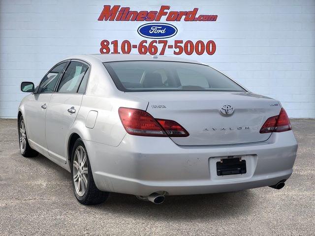 Used 2009 Toyota Avalon Limited image 4