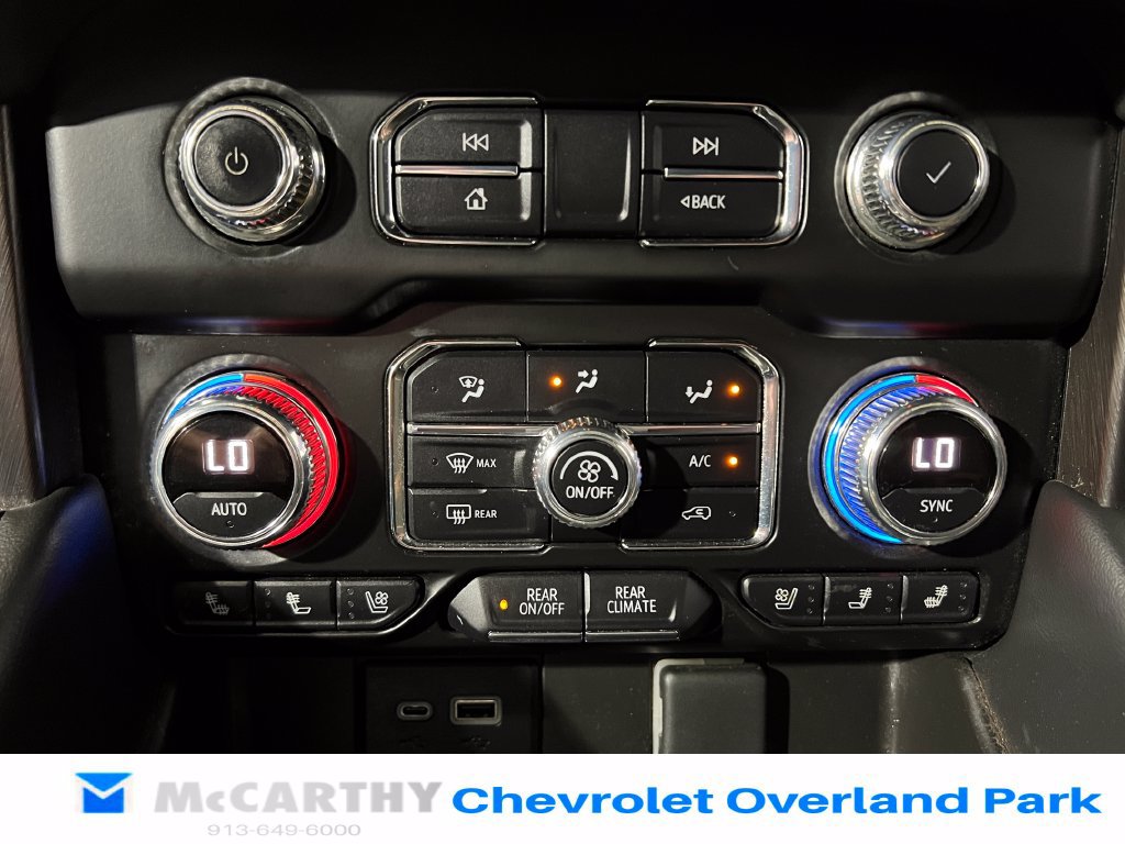 Used 2022 GMC Yukon XL AT4 AWD/4WD image 25