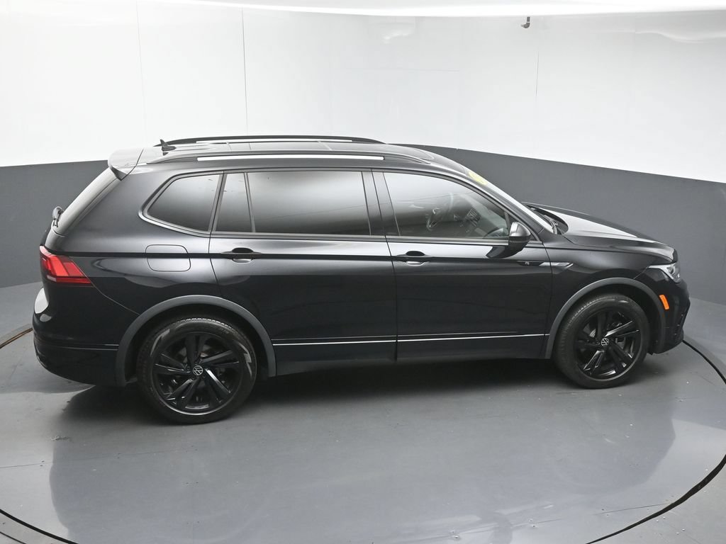 Used 2023 Volkswagen Tiguan SE R-Line FWD image 47
