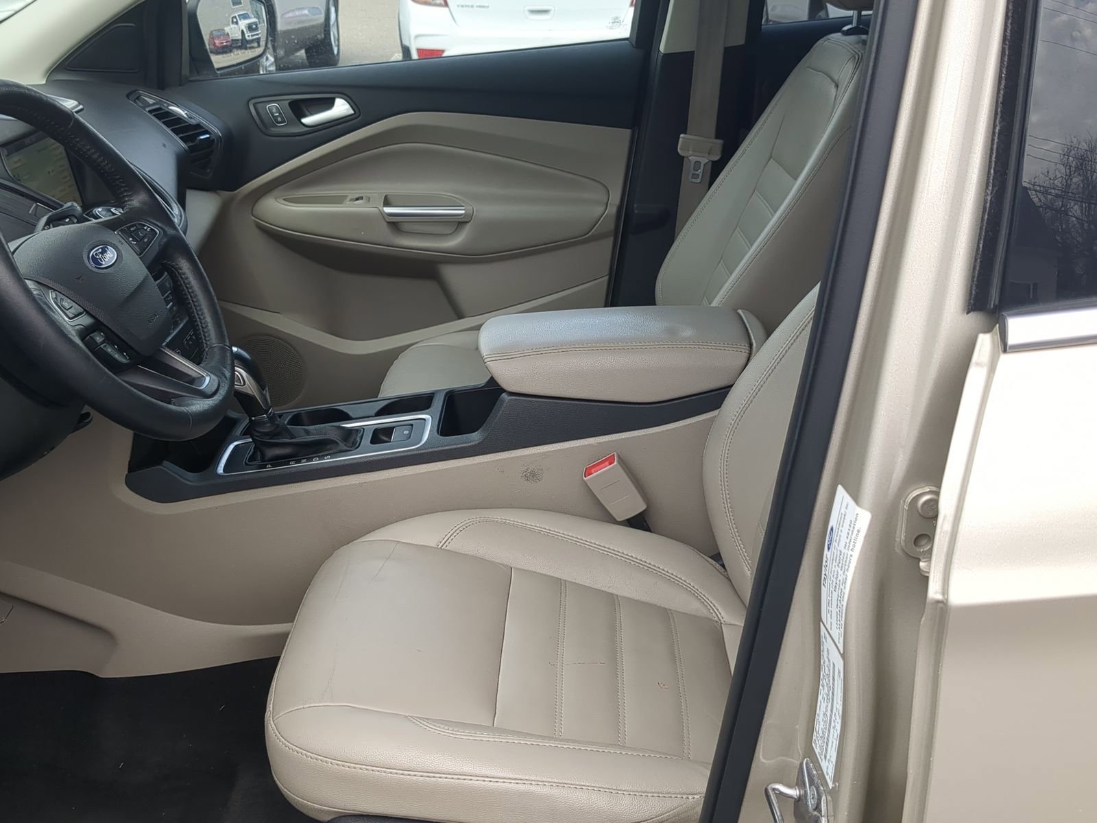 Used 2018 Ford Escape Titanium w/ Ford Safe & Smart Package image 21
