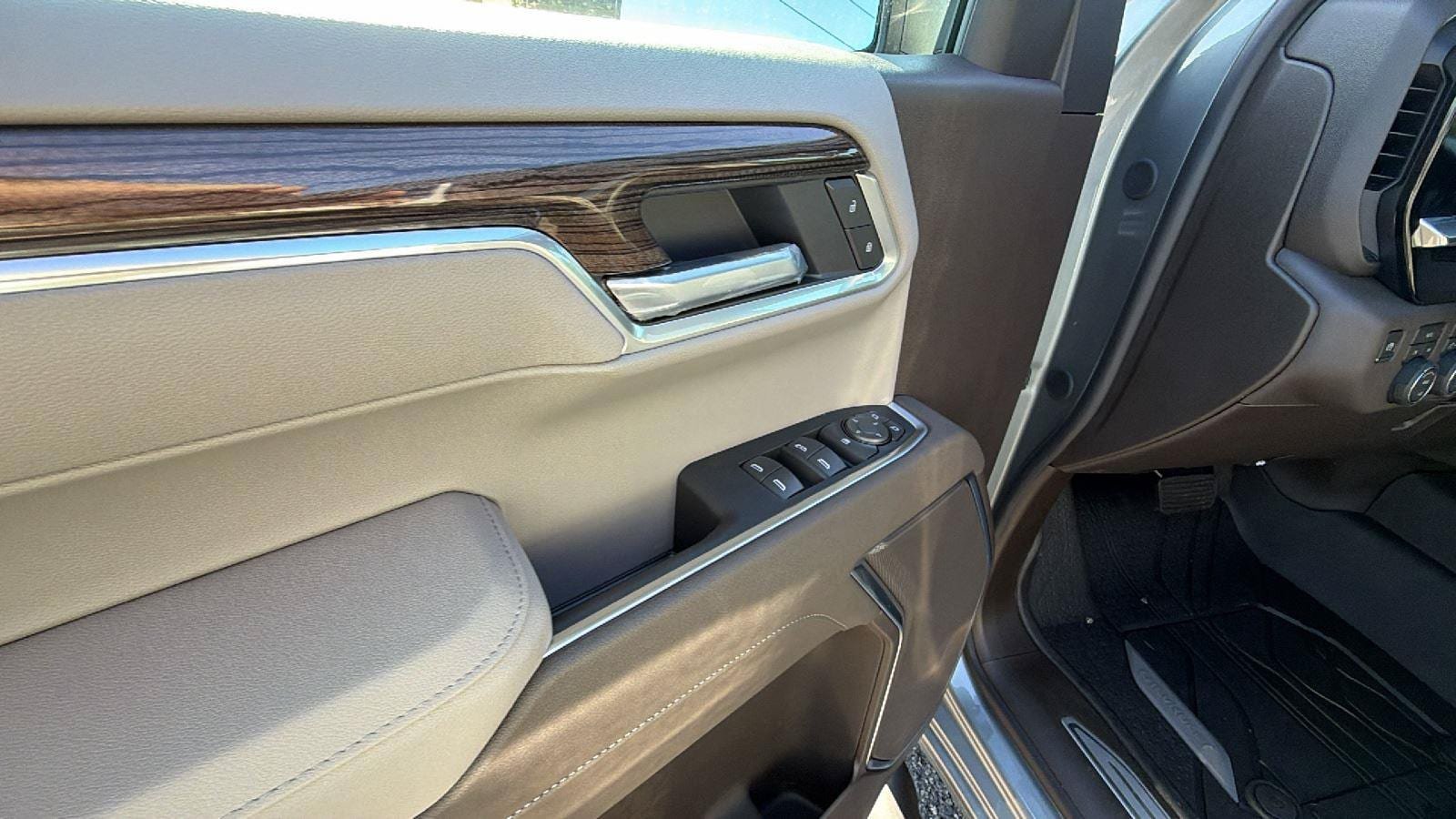 New 2026 Chevrolet Silverado 1500 RST w/ RST Select Package AWD/4WD image 14
