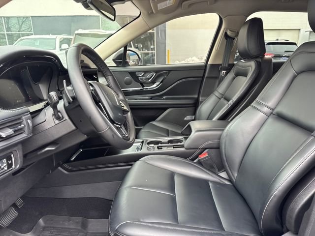 Used 2025 Lincoln Corsair FWD image 13