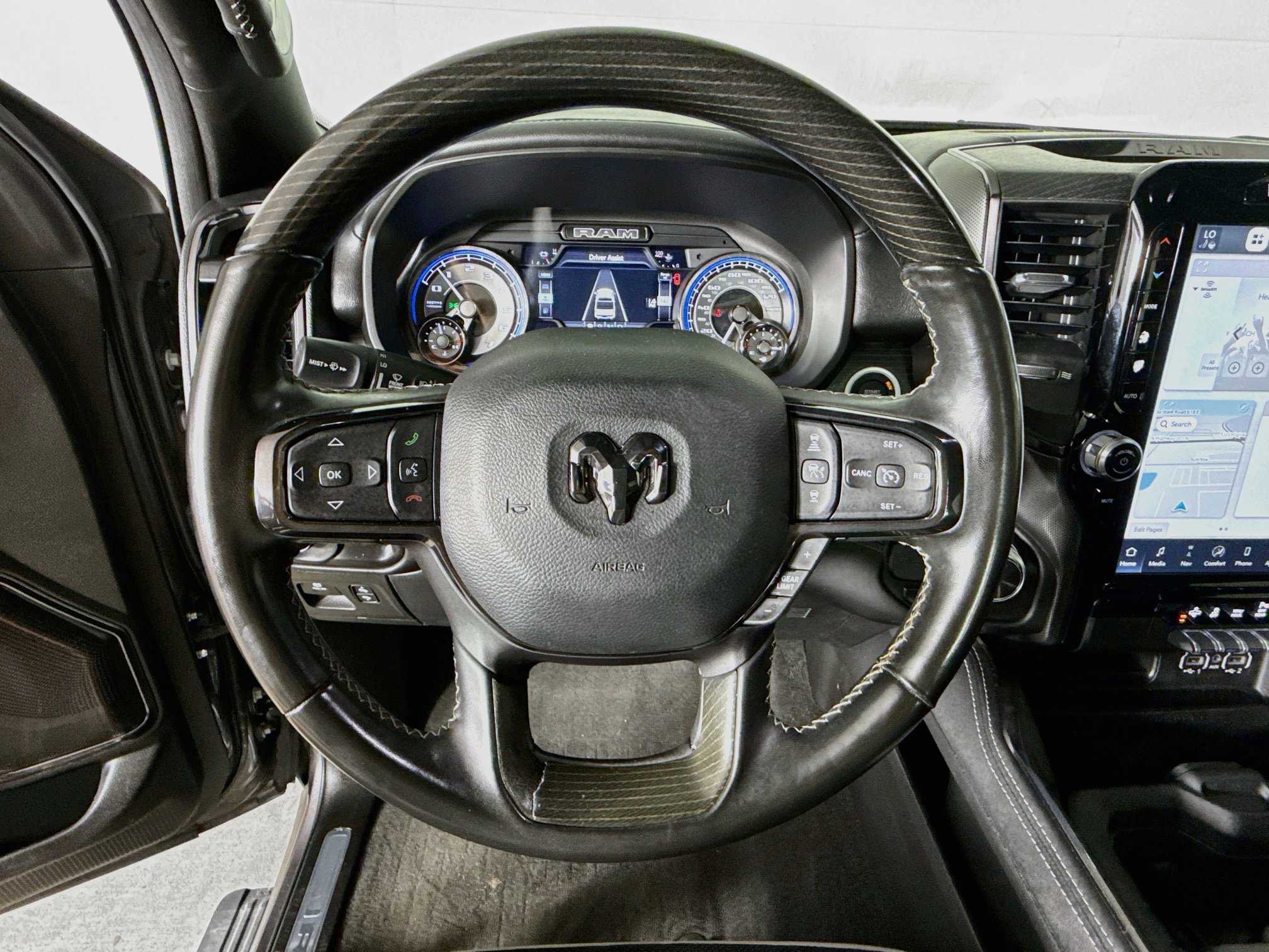 Used 2022 RAM 1500 Limited RWD image 11
