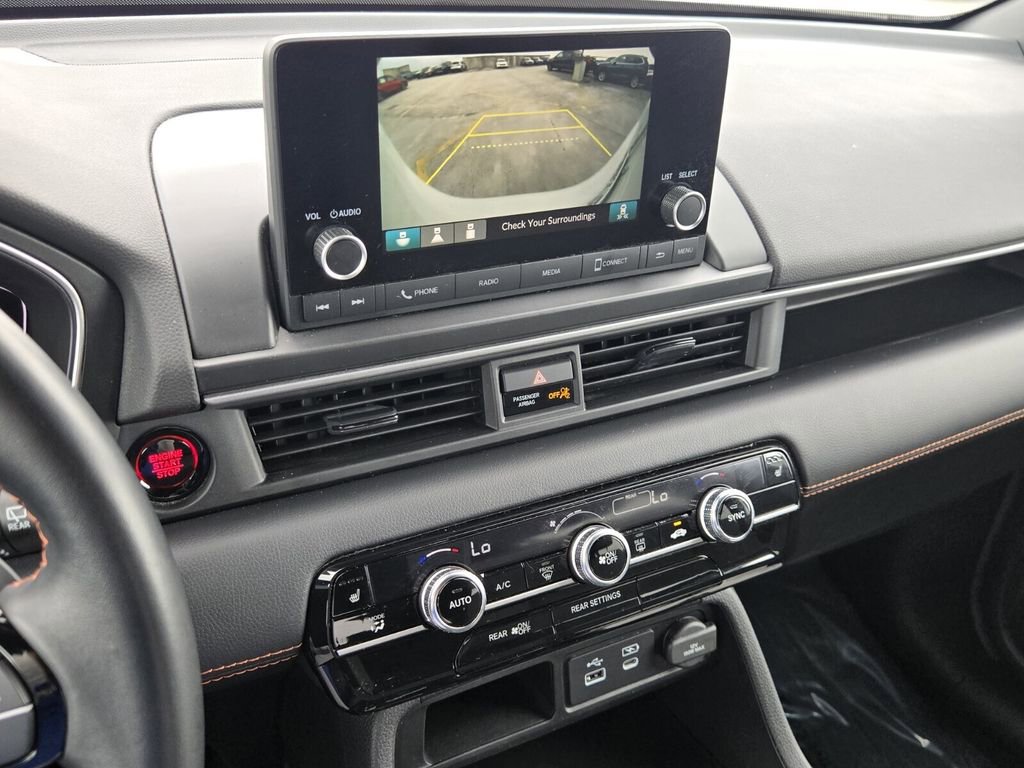 Certified 2025 Honda Pilot Sport image 21