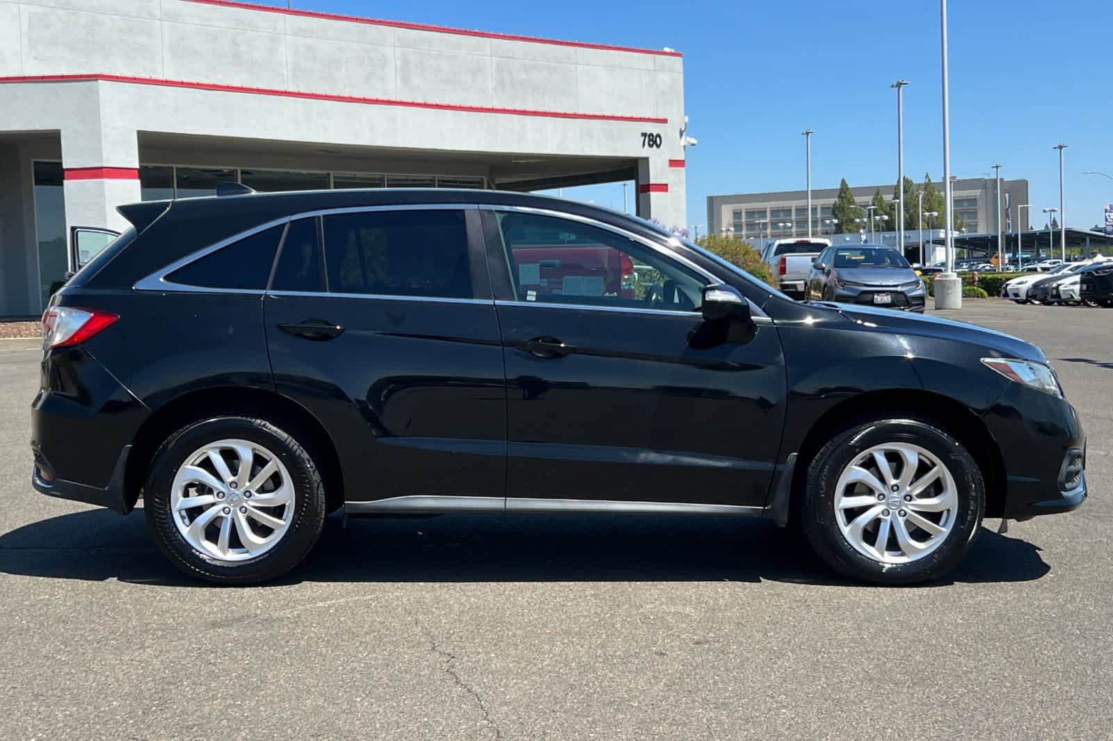 Used 2018 Acura RDX FWD w/ Technology Package image 5