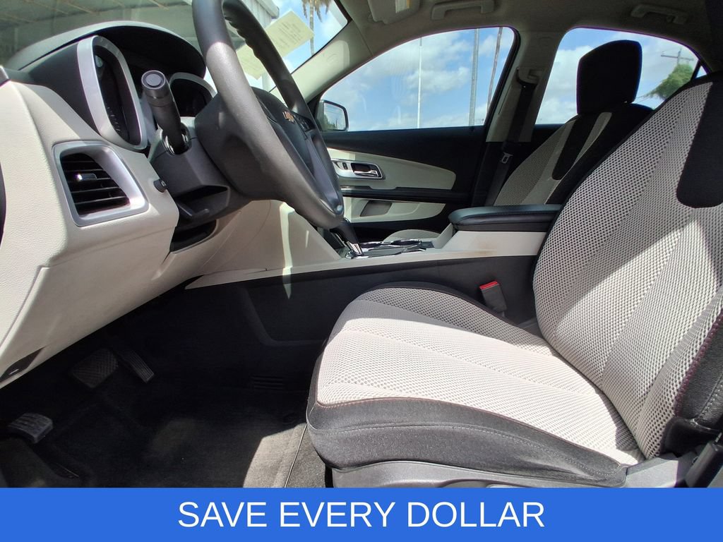 Used 2017 Chevrolet Equinox LS FWD image 14