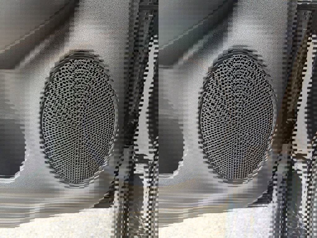 Used 2025 Honda HR-V LX image 16