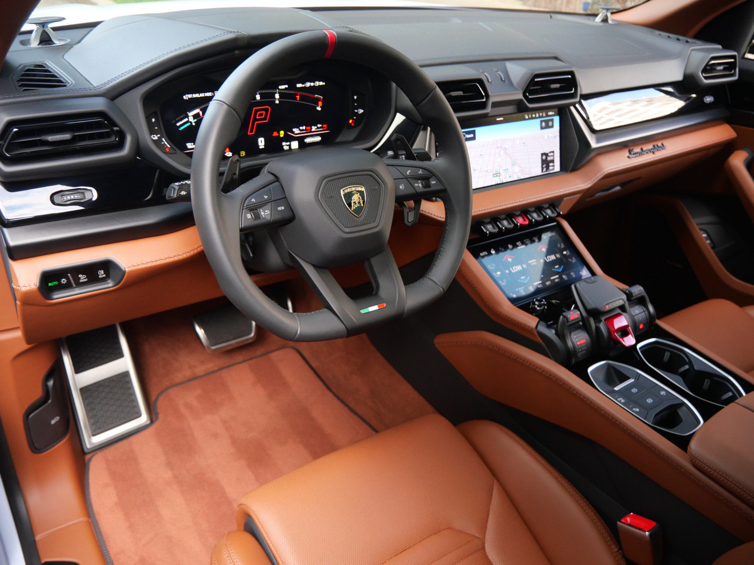 Used 2026 Lamborghini Urus Performante AWD/4WD image 14