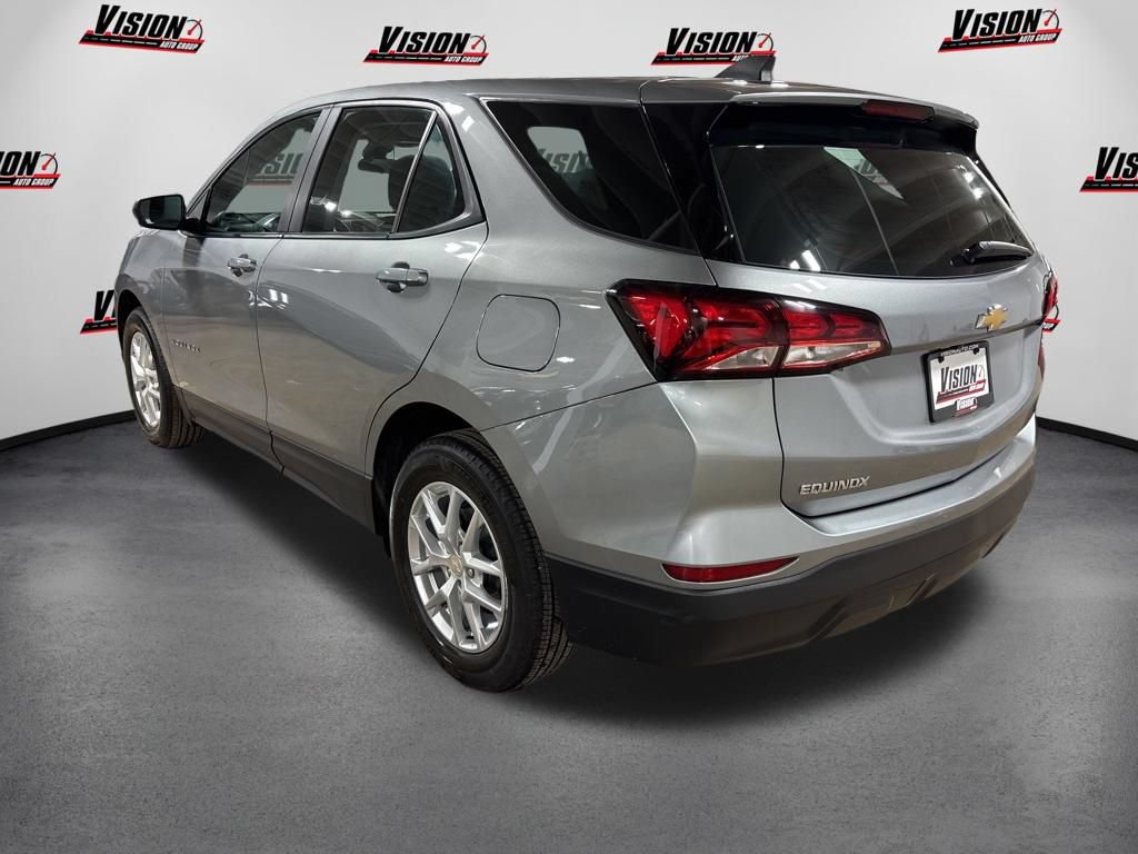 Used 2024 Chevrolet Equinox LS FWD image 7