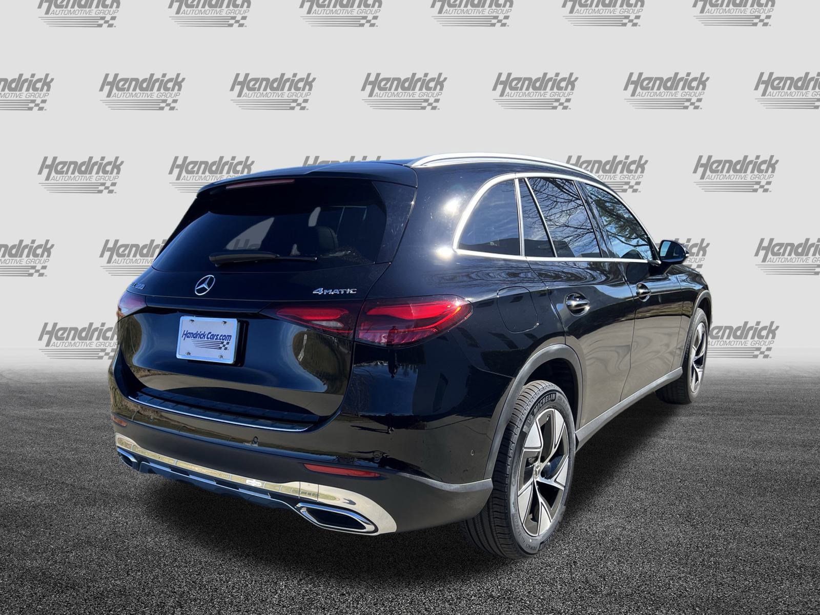 Used 2024 Mercedes-Benz GLC 300 4MATIC image 9