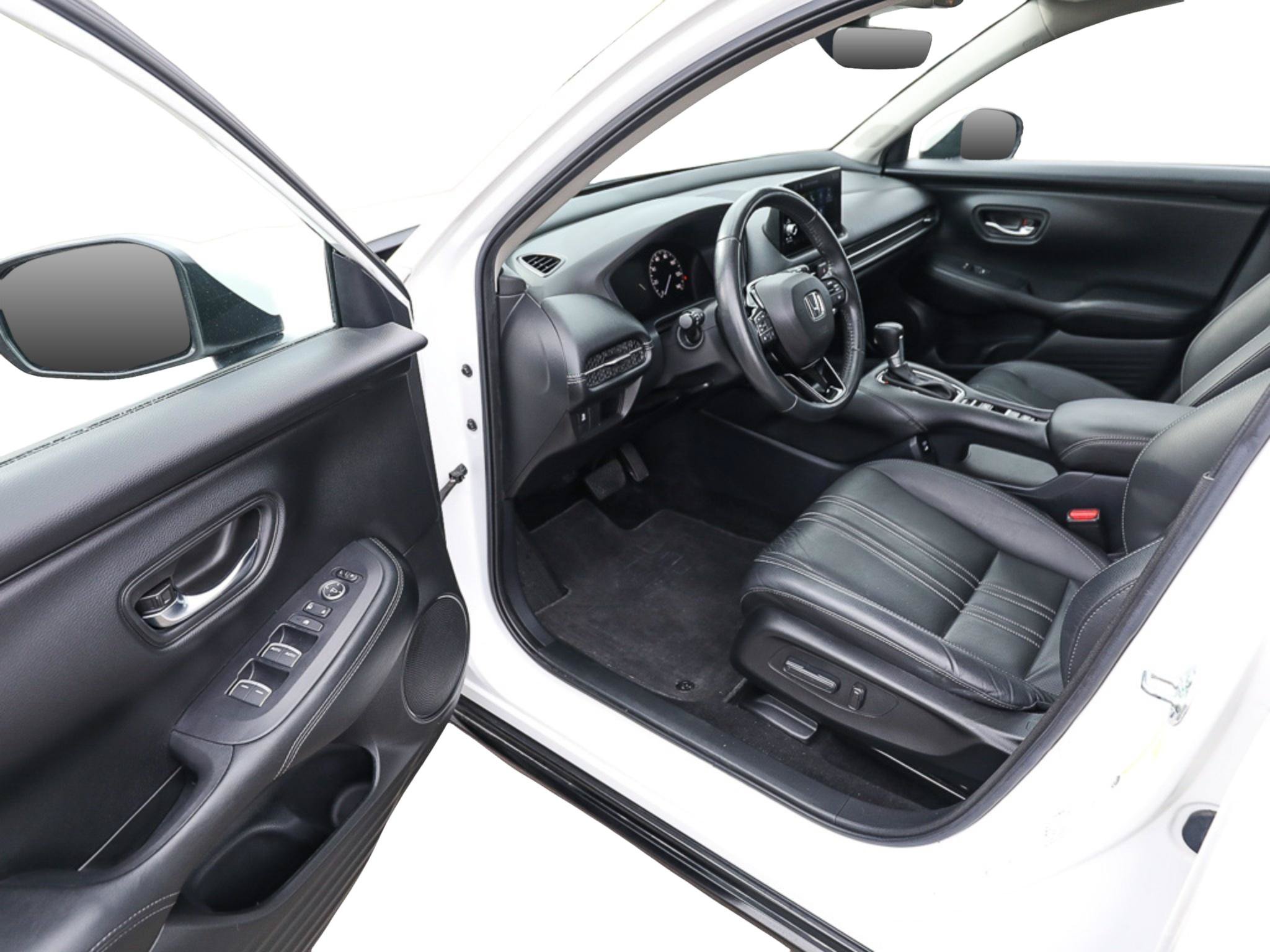 Used 2025 Honda HR-V EX-L image 11
