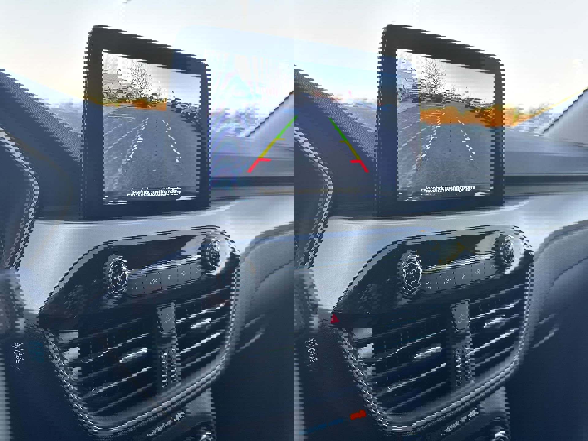 Used 2021 Ford Escape SE w/ Convenience Package image 14