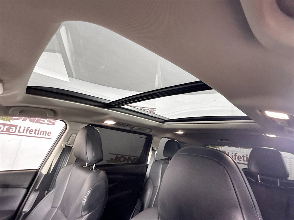 Used 2025 Subaru Ascent Bronze Edition image 12