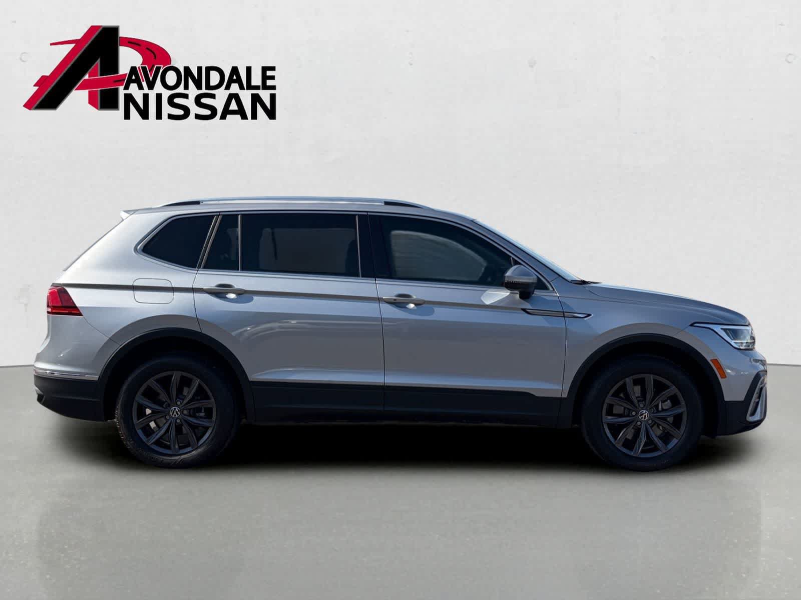 Used 2024 Volkswagen Tiguan Wolfsburg Edition AWD/4WD image 7